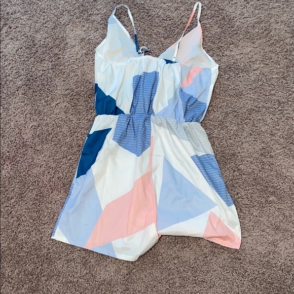 SHEIN Geometric Patterned Romper - Picture 2 of 2